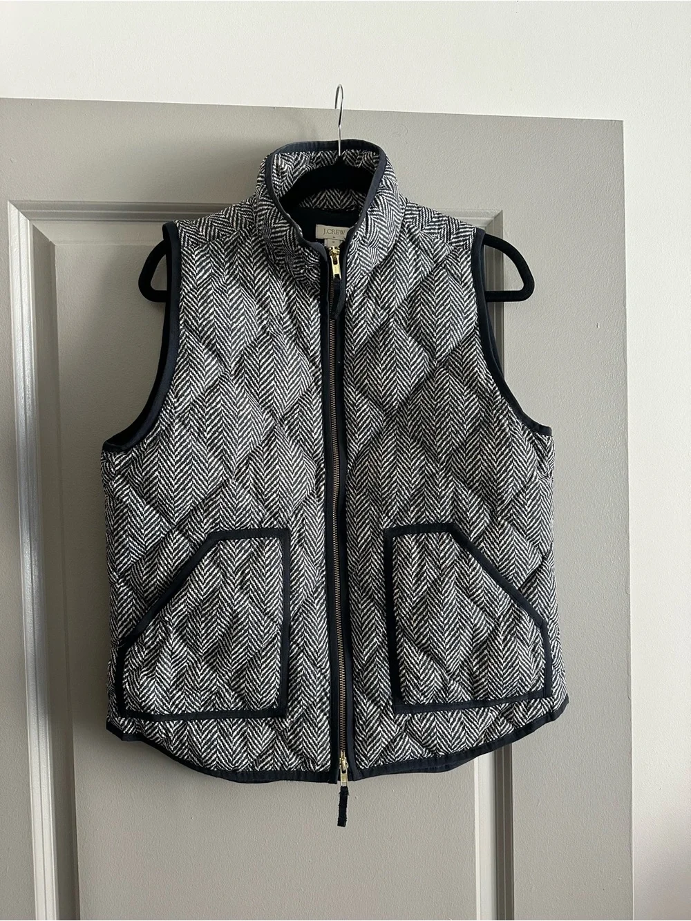 J CREW Quilted Herringbone Vest - Black & White